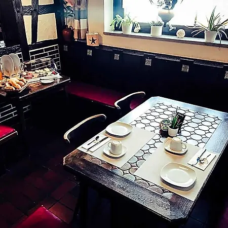 Brunnenhof - Kleine 3* Randersacker